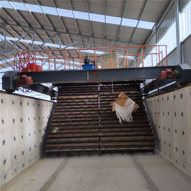 �ӱ��͑�4�׌�朰巭���C(j��)���b�F(xi��n)��