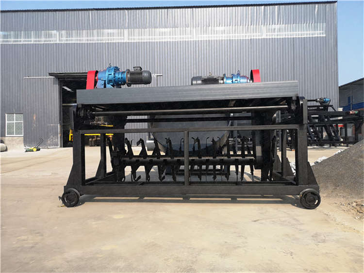 羊糞除污利用糞便制作有機肥,槽式發(fā)酵翻拋機