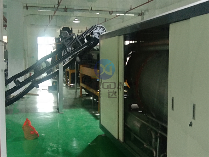 廣州有機(jī)肥生產(chǎn)線設(shè)備試機(jī)現(xiàn)場(chǎng)