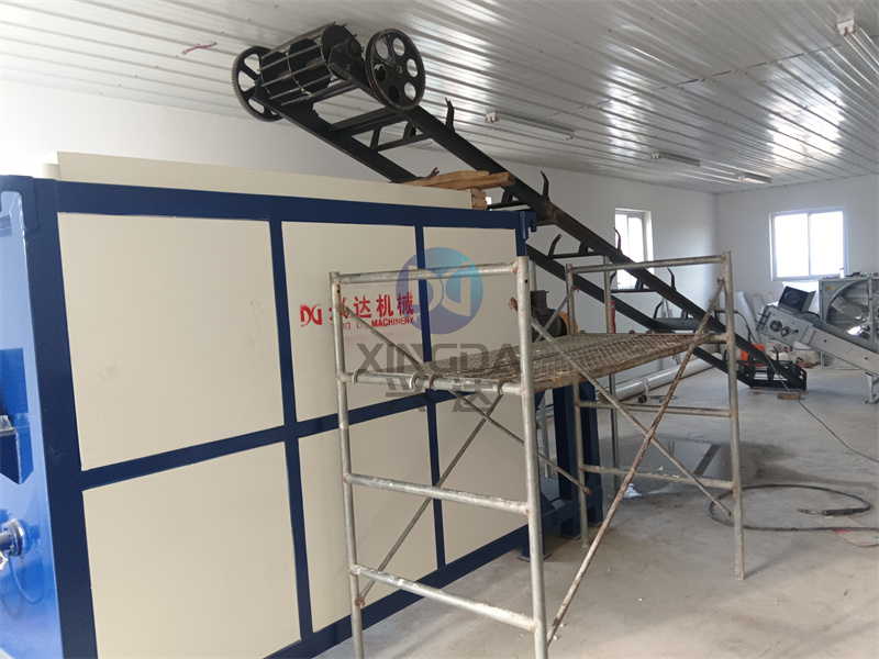 3立方的有機(jī)肥發(fā)酵設(shè)備臥式發(fā)酵罐安裝現(xiàn)場