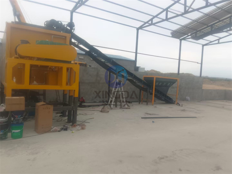 雞糞有機肥生產(chǎn)線發(fā)貨現(xiàn)場